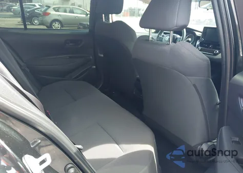 2022 Toyota Corolla Le z USA, uszkodzony, nr VIN JTDEPMAEXNJ207306